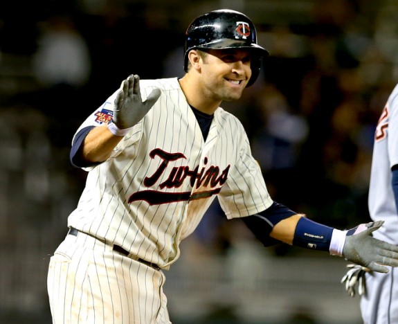 Twins sign Brian Dozier to a four-year $20M extension