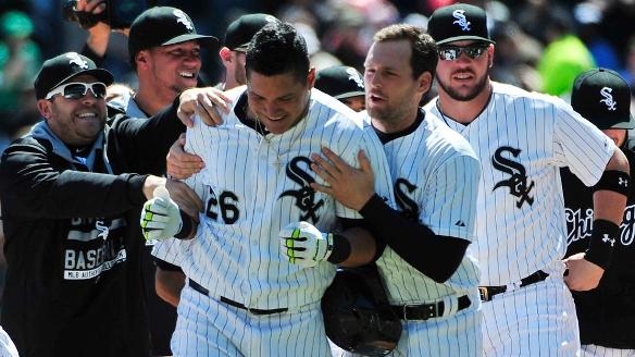 Garcia leads White Sox past Royals in suspended game