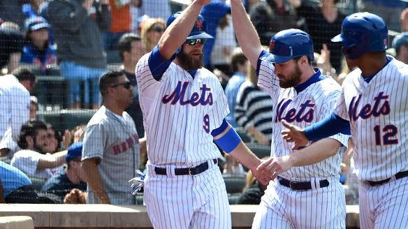 Mets' offense breaks out to tally eighth straight win