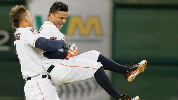 Altuve's RBI single in 10th lifts Astros past Mariners