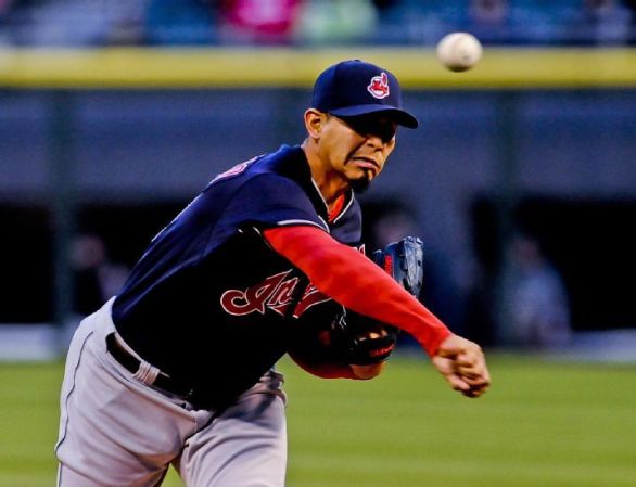 Indians rebound in Chicago behind Carrasco