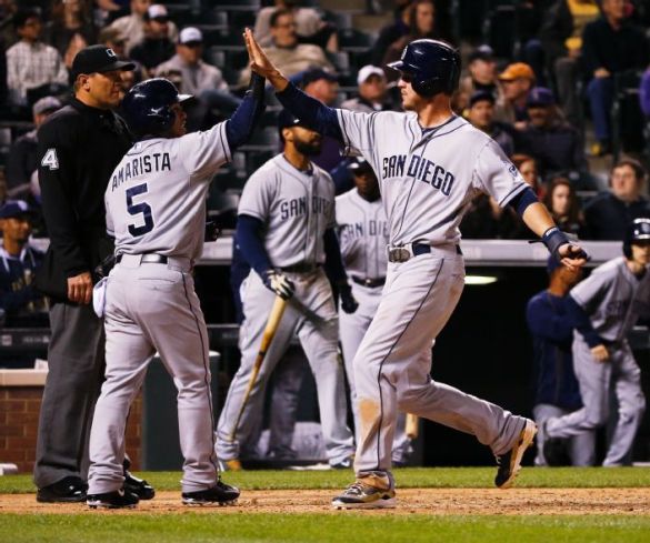 Norris' 2-run double lifts Padres over Rockies, 7-6