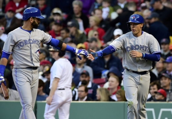 Blue Jays pound Red Sox with 17 hits, win 11-8