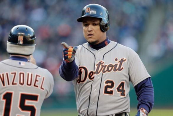 Tigers stay unbeaten, outlast Indians 9-6