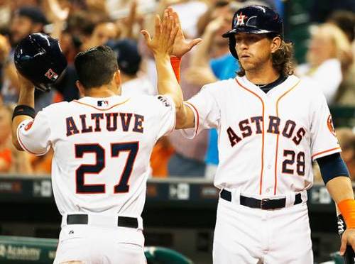 Astros rally for 6-4 win over Blue Jays