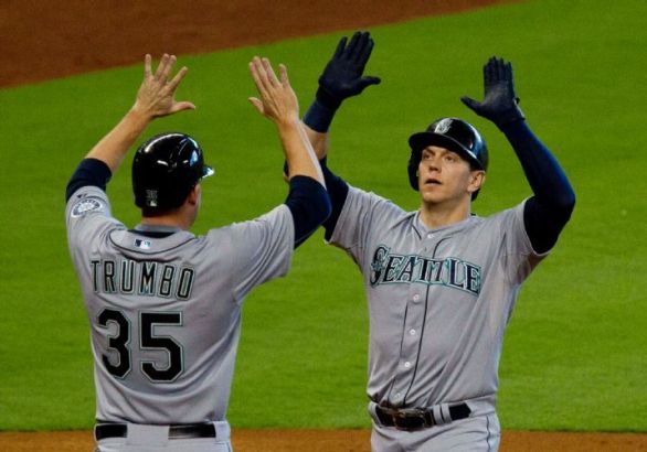 Morrison's 2 HRs, 5 RBIs lead Mariners over Astros 8-1