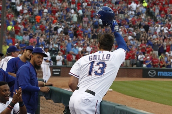 Gallo HR, record 4 RBIs in MLB debut, Texas 15-2 over White Sox