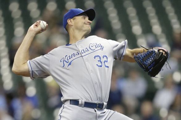 Young drives in 3 runs, pitches 7 sharp innings for Royals