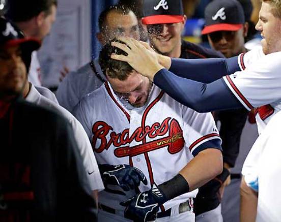 Terdoslavich's first career HR lifts Braves over Padres 6-5