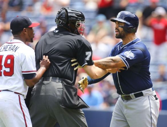 Padres rally to beat Braves 6-4 in 11 innings