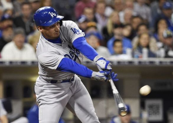 Guerrero's pinch-hit single lifts Dodgers over Padres, 4-3