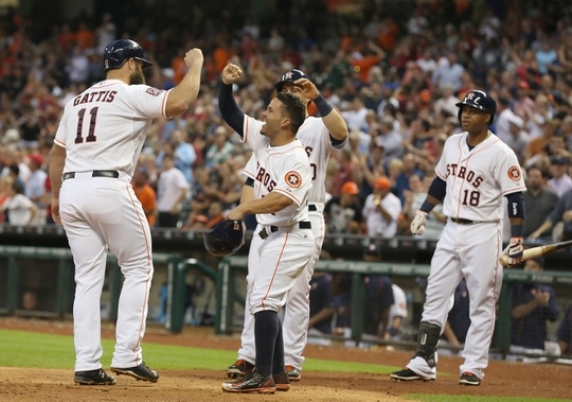 Astros rally for another win, 6-4 over Baltimore