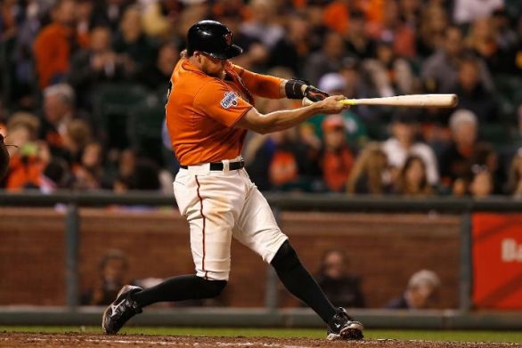 Pence, Belt lead Giants to 9-3 victory over A's