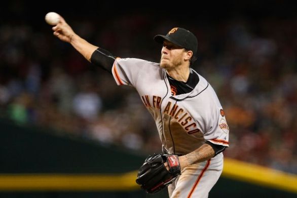 Peavy wins 1st, Giants beat D-Backs for 5th straight win