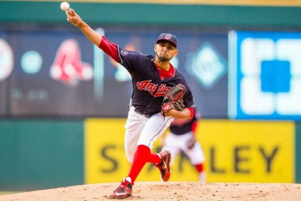 Salazar shuts down A's as Indians win 5-1