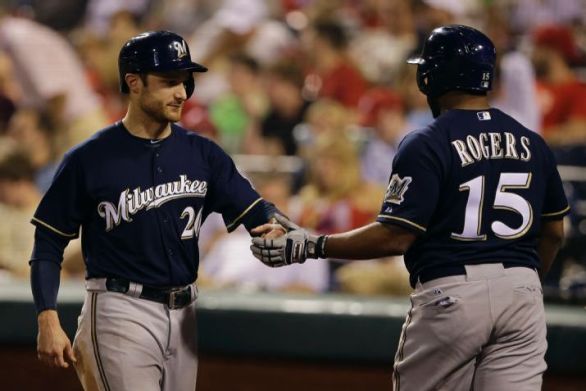 Lind's RBI single in 11th lifts Brewers over Phillies 8-7