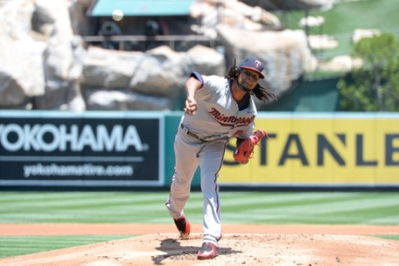 Ervin Santana mows down Angels in 3-0 victory for Twins