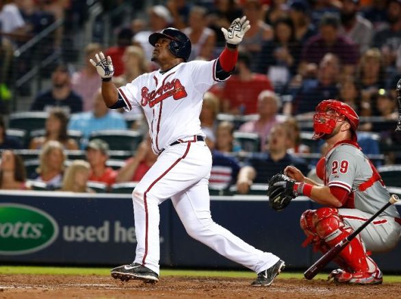 Uribe's HR lifts Teheran, Braves to 2-1 win over Phillies