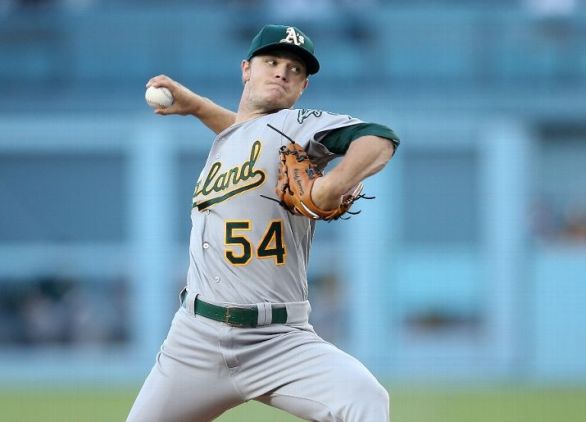 Sonny Gray throws 3-hitter, A's beat Dodgers 2-0