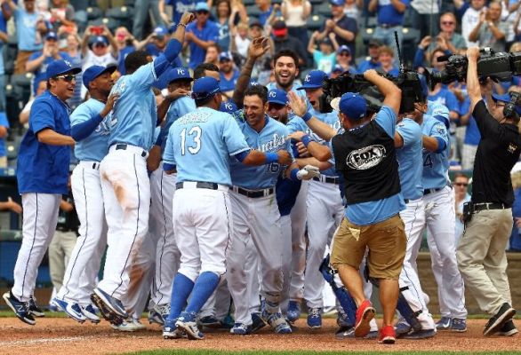 Orlando's grand slam in 9th gives Royals 9-5 win over Rays