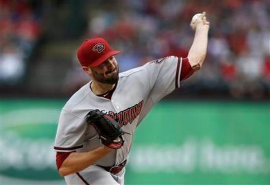 Ray outpitches Rangers' Gallardo in D-backs' 4-2 win