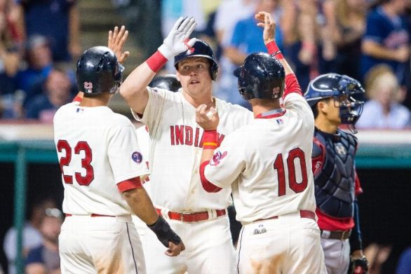 Sands, Almonte lead Indians' 17-4 rout of Twins
