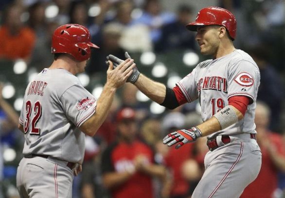 Votto's 9th-inning HR lifts Reds over Brewers 12-9