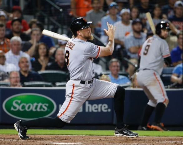 Pence's three-run homer lifts Giants to 8-3 win over Braves