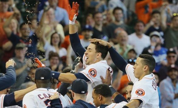 Castro's homer in 10th gives Astros 3-2 win over Dodgers