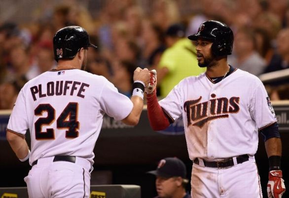 Twins hit Tigers hard early, cruise to 7-1 victory