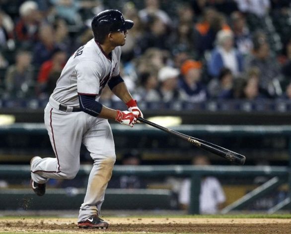 Escobar homers, drives in 3 to lead Twins over Tigers 6-2
