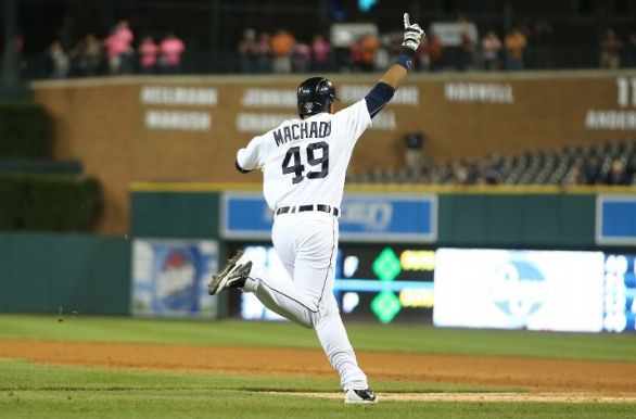 Machado's RBI single lifts Tigers past Royals, 5-4 in 12
