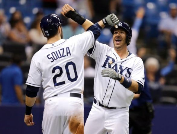 Rays use 5-run 8th to beat Red Sox 8-4