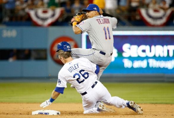 Chase Utley's takeout slide key as Dodgers beat Mets to tie NLDS 1-1