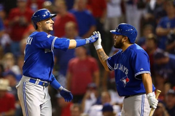 Tulowitzki powers Blue Jays to stay alive in Game 3 win over Rangers
