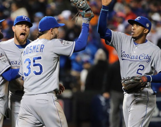 Royals rally on Daniel Murphy's error, beat Mets for 3-1 Series lead