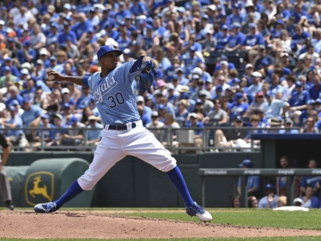 Ventura dominates Orioles as Royals cruise to 6-1 victory