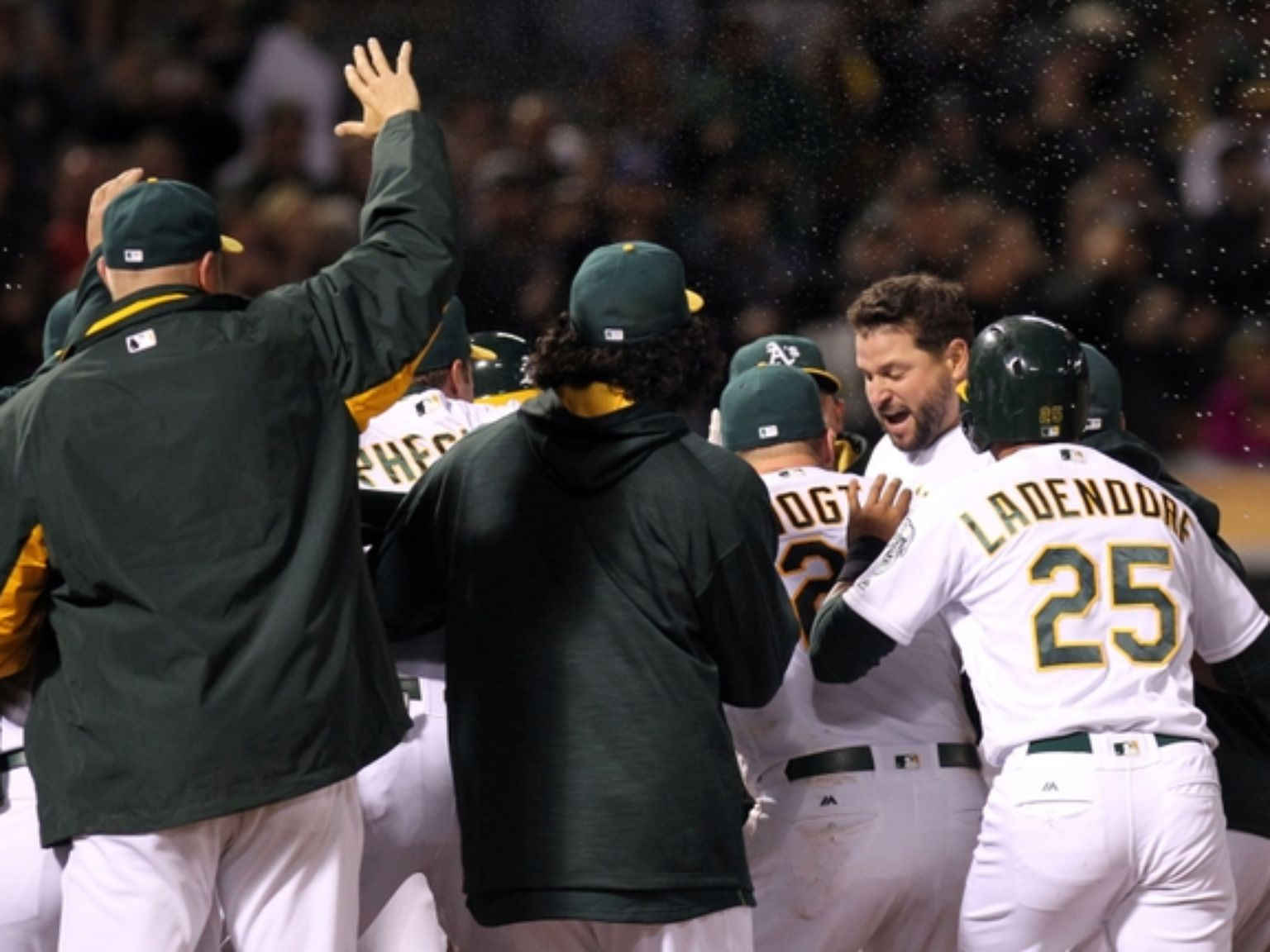 Alonso's 3-run homer gives Athletics 7-4 win over Astros