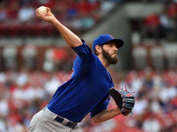 Hammel stars on mound, plate in Cubs' rout of Cardinals