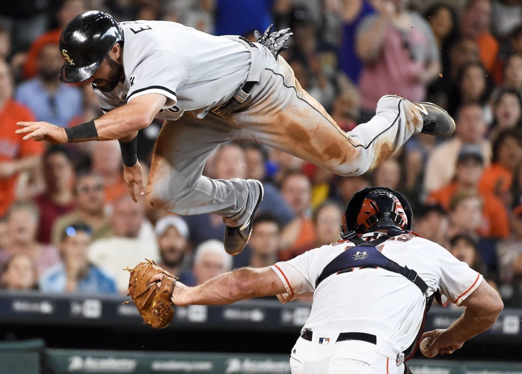 Navarro has 4 RBIs, Sale gets 14th win, White Sox top Astros
