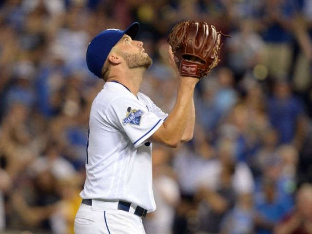 Danny Duffy signs five-year, $65M extension with Royals