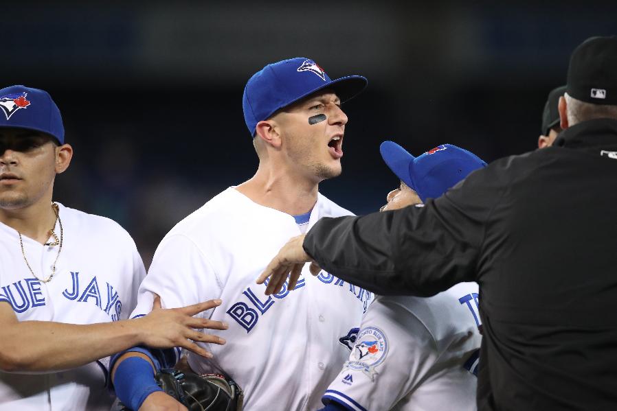 Blue Jays, Rays clear benches, bullpens after Toronto wins