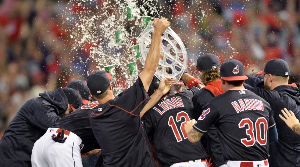 Indians clinch AL Central crown with 7-4 win over Tigers