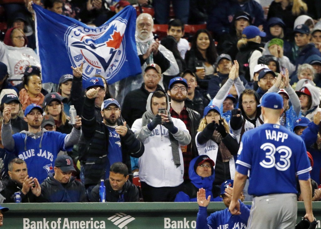 Blue Jays beat Red Sox 4-3, move up in wild-card race