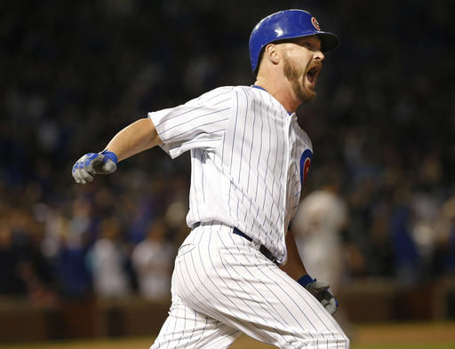 Royals sign Travis Wood to a two-year, $12M deal