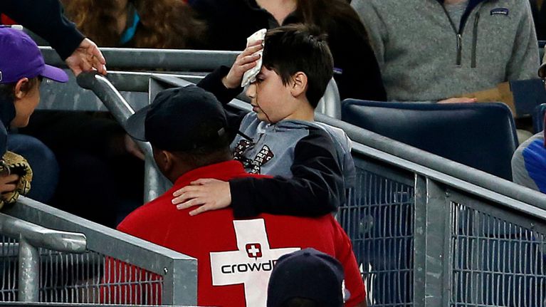Young fan at Yankee Stadium injured after being hit in head by broken bat