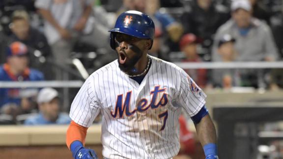 Milestone night for Reyes, Collins as Mets hold off Angels