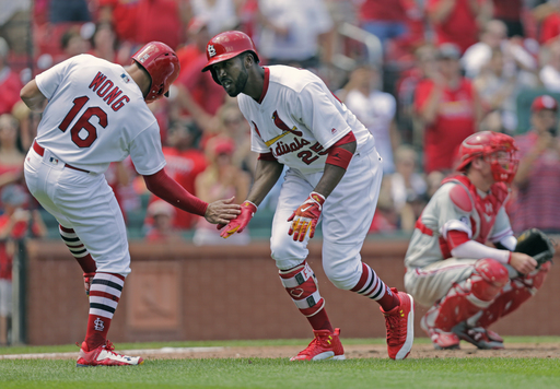 Fowler homers as Cardinals sweep Phillies with 6-5 win
