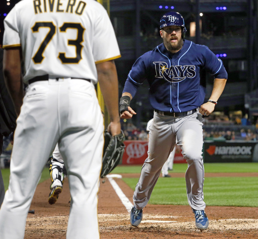 Freese's error costs Pirates, gives Rays 4-2 win in 10th