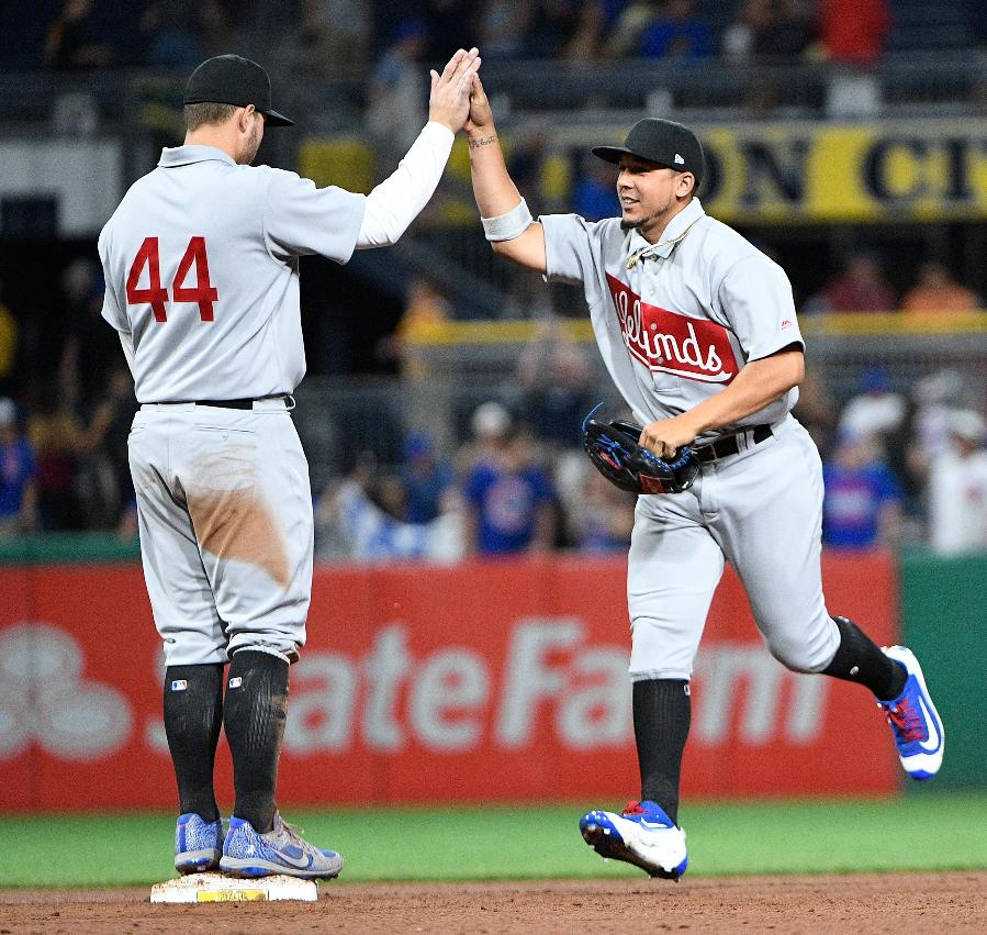 Rizzo, Cubs rally for 6 runs in 9th inning, beat Pirates 9-5